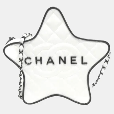Pre-owned Chanel Leather Shoulder Bag In White