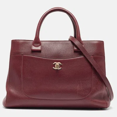 Pre-owned Chanel Leather Small Neo Executive Shopper Tote In Red