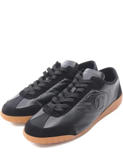 Pre-owned Chanel Leather Sneakers In Black