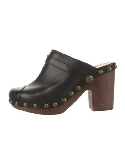 Pre-owned Chanel Leather Studded Accents Mules In Blac