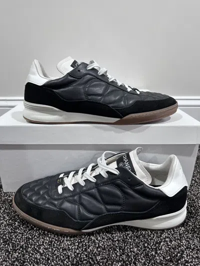 Pre-owned Chanel Leather / Suede Black Quilted 2023 Low Top Sneakers