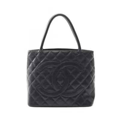 Pre-owned Chanel Leather Tote Bag () In Black