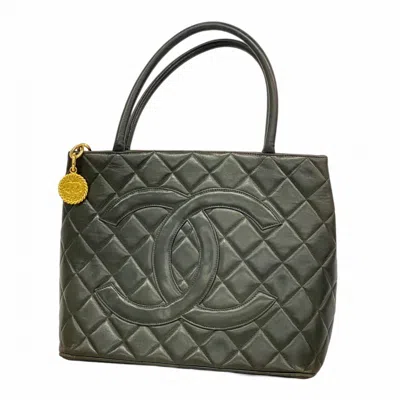 Pre-owned Chanel Leather Tote Bag () In Black