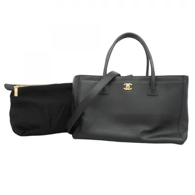 Pre-owned Chanel Leather Tote Bag () In Black