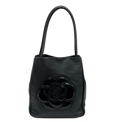 Pre-owned Chanel Leather Tote Bag () In Black