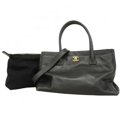 Pre-owned Chanel Leather Tote Bag () In Black
