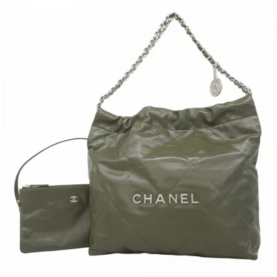 Pre-owned Chanel Leather Tote Bag () In Green