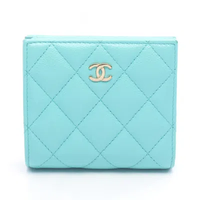 Pre-owned Chanel Leather Wallet (bi-fold) () In Green