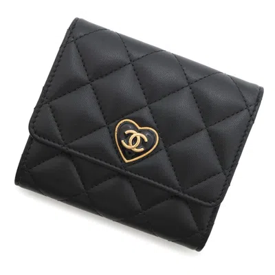 Pre-owned Chanel Leather Wallet (tri-fold) () In Black