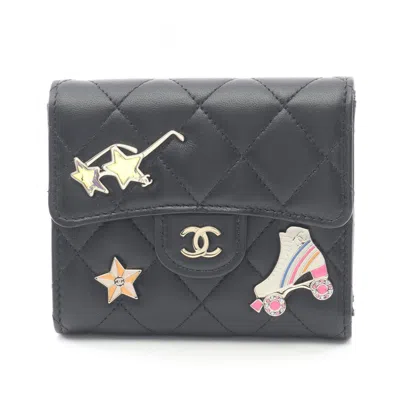 Pre-owned Chanel Leather Wallet (tri-fold) () In Black