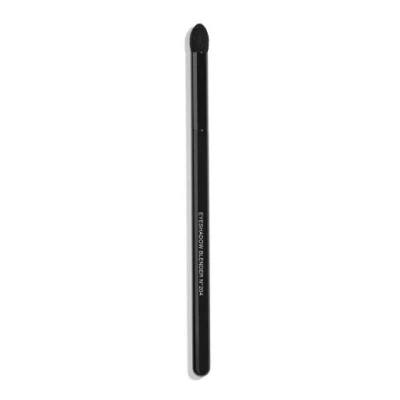 Chanel Les Pinceaux De  Rounded Eyeshadow Brush N°204 In White