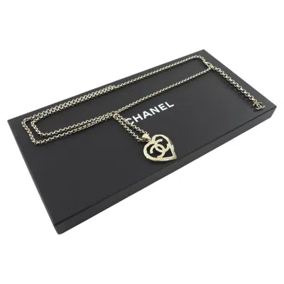 Pre-owned Chanel Light Gold Tone B22 P Chain Belt With Cc Dangling Heart In Black