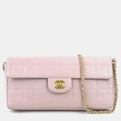 Pre-owned Chanel Light Pink Leather Chocolate Bar Shoulder Bag