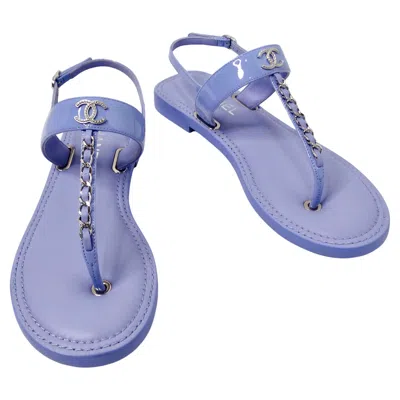Pre-owned Chanel Lilac Patent Leather Chain T-strap Sandals In Purple
