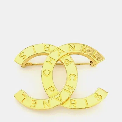 Pre-owned Chanel Logo Brooch In Multicolor