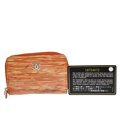 Pre-owned Chanel Logo Cc Orange Patent Leather Wallet  ()