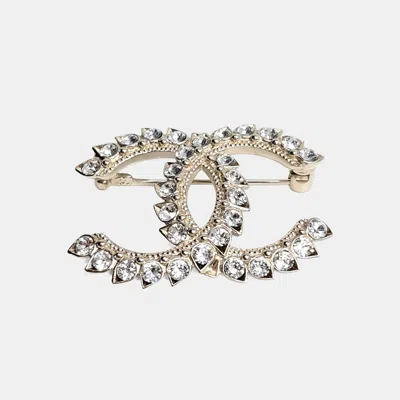 Pre-owned Chanel Logo Embellished Brooch In Multi