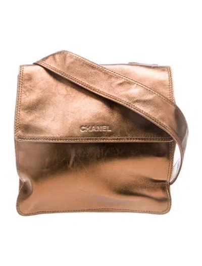 Pre-owned Chanel Logo Flap Messenger Bag In Gold