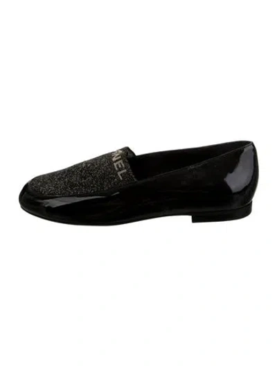 Pre-owned Chanel Logo Patent Leather Loafers In Black