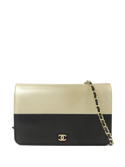 Pre-owned Chanel Logo-plaque Shoulder Bag In Black