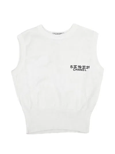 Pre-owned Chanel Logo-print Sleeveless Knit Top In White