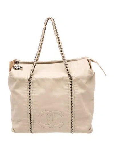 Pre-owned Chanel Luxe Ligne Tote In Neutral