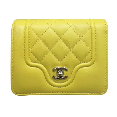 Pre-owned Chanel Mademoiselle Yellow Leather Wallet  ()
