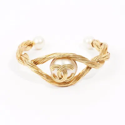 Pre-owned Chanel Mark 94a Bangle Plated In Gold