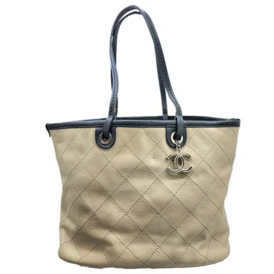 Pre-owned Chanel Matelassé Beige Leather Tote Bag ()