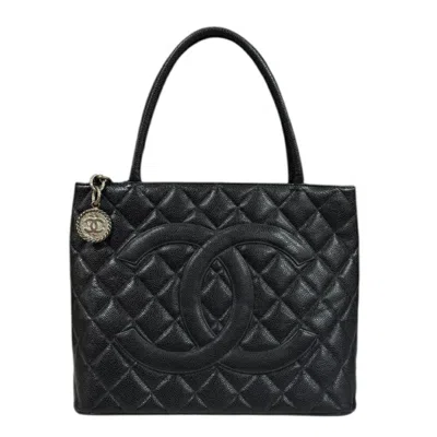 Pre-owned Chanel Matelasse Black Grained Calfskin Tote Bag ()