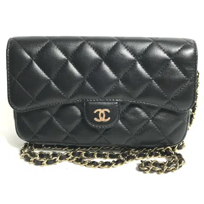 Pre-owned Chanel Matelasse Black Leather Chain/shoulder Wallet ()