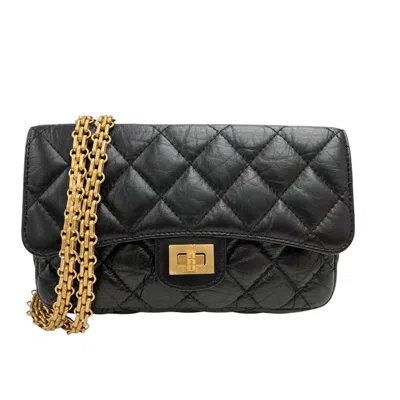 Pre-owned Chanel Matelasse Black Leather Chain/shoulder Wallet ()