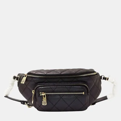 Pre-owned Chanel Matelasse Black Leather Compact Body Waist Bag
