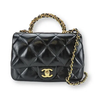 Pre-owned Chanel Matelasse Black Leather Shoulder Bag ()