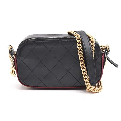 Pre-owned Chanel Matelasse Black Leather Shoulder Bag ()