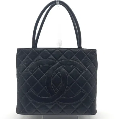 Pre-owned Chanel Matelasse Black Leather Tote Bag ()