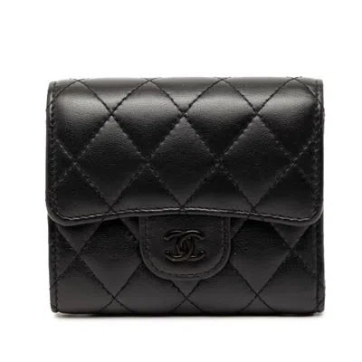 Pre-owned Chanel Matelasse Black Leather Wallet (tri-fold) ()