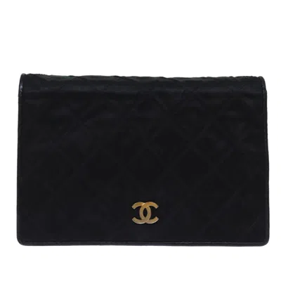 Pre-owned Chanel Matelassé Black Silk Shoulder Bag ()