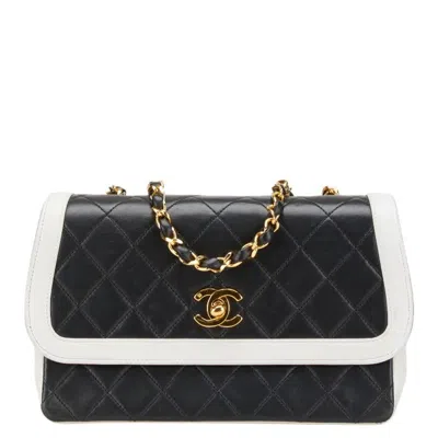 Pre-owned Chanel Matelasse Black White Pouch Shoulder Bag () In Multi