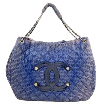 Pre-owned Chanel Matelasse Blue Nylon Tote Bag ()