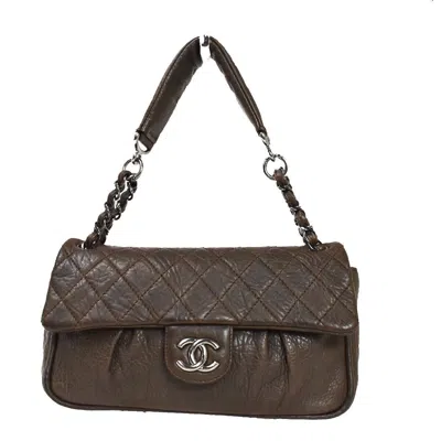 Pre-owned Chanel Matelassé Brown Leather Shoulder Bag ()