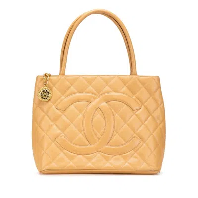 Pre-owned Chanel Matelasse Camel Grained Calfskin Handbag Tote Bag () In Multi