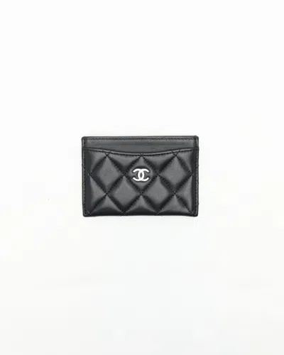 Pre-owned Chanel Matelasse Card Holder In Black