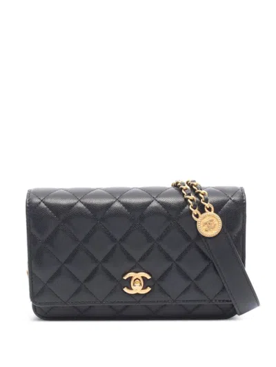 Pre-owned Chanel Matelassé Caviar Chain Wallet In ブラック