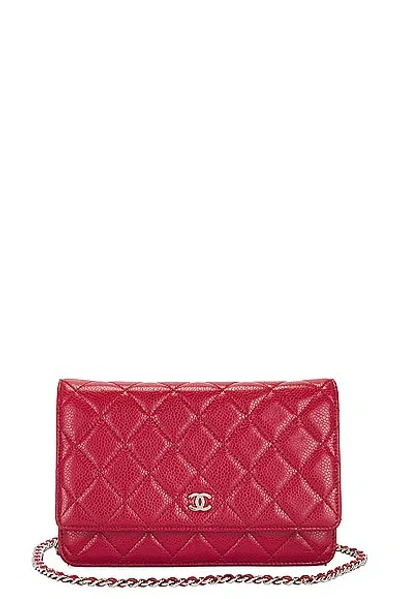 Pre-owned Chanel Matelasse Caviar Wallet On Chain Bag In Red