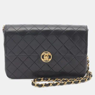 Pre-owned Chanel Matelasse Circle Cc Logo Crossbody Chain Shoulder Bag Lambskin Black