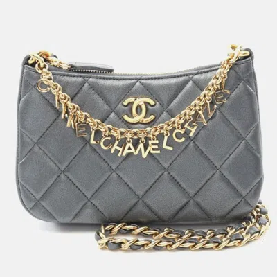 Pre-owned Chanel Matelasse Coco Mark In Black
