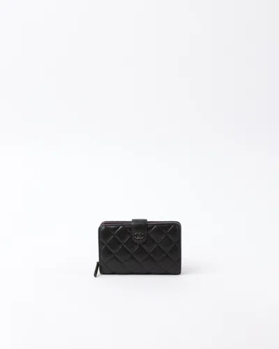 Pre-owned Chanel Matelasse Compact Zip Around Wallet