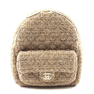Pre-owned Chanel Matelasse Fabric Leather Backpack In Sand