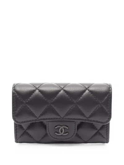 Pre-owned Chanel Matelassé Flap Card Holder In Black